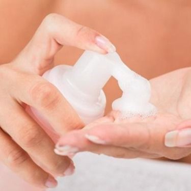 البولياكريلات الصوديوم C13-14 Isoparaffin Laureth-7 التخزين عالية اللزوجة جاهز للاستخدام معدل التشريح