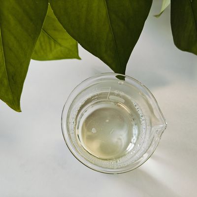 Cas 6197-30-4 Octocrylene UV Filter مُمتص UVB القابل للذوبان في الزيت لمُمتص الأشعة فوق البنفسجية للشمس إضافة امتصاص مع أعلى نقاء