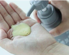 Cas 7732-18-5 بروتين نباتي مائي ومهدرول PG-Propyl Silanetriol بروتين متعدد الوظائف Keravis PE