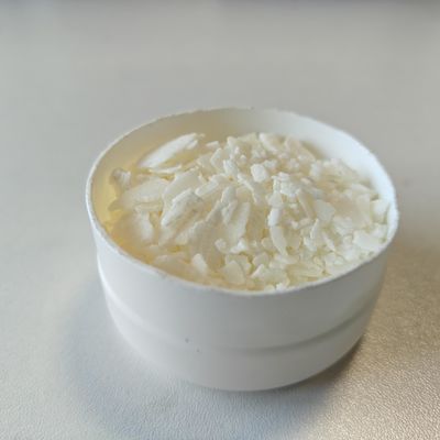 PEG-20 ميثيل غلوكوز سيسكويستيرات Cas 72175-39-4 العناية بالبشرة